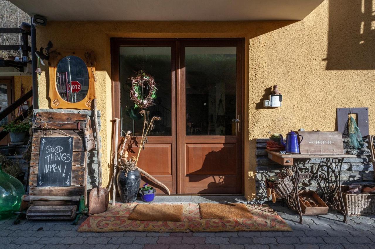 Maison Le Champ B&B Questa Casa Non E Un Albergo La Salle Dış mekan fotoğraf