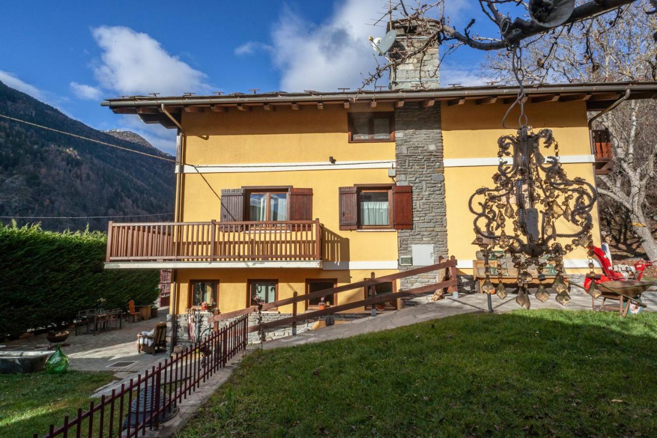 Maison Le Champ B&B Questa Casa Non E Un Albergo La Salle Dış mekan fotoğraf