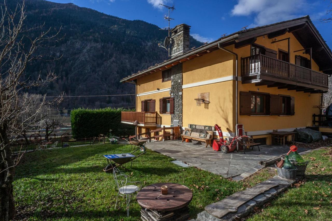 Maison Le Champ B&B Questa Casa Non E Un Albergo La Salle Dış mekan fotoğraf